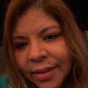 Meet your Posher, Mayola